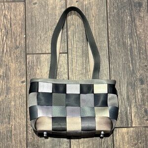 Harvey’s Seatbelt Bag, Small, $35
